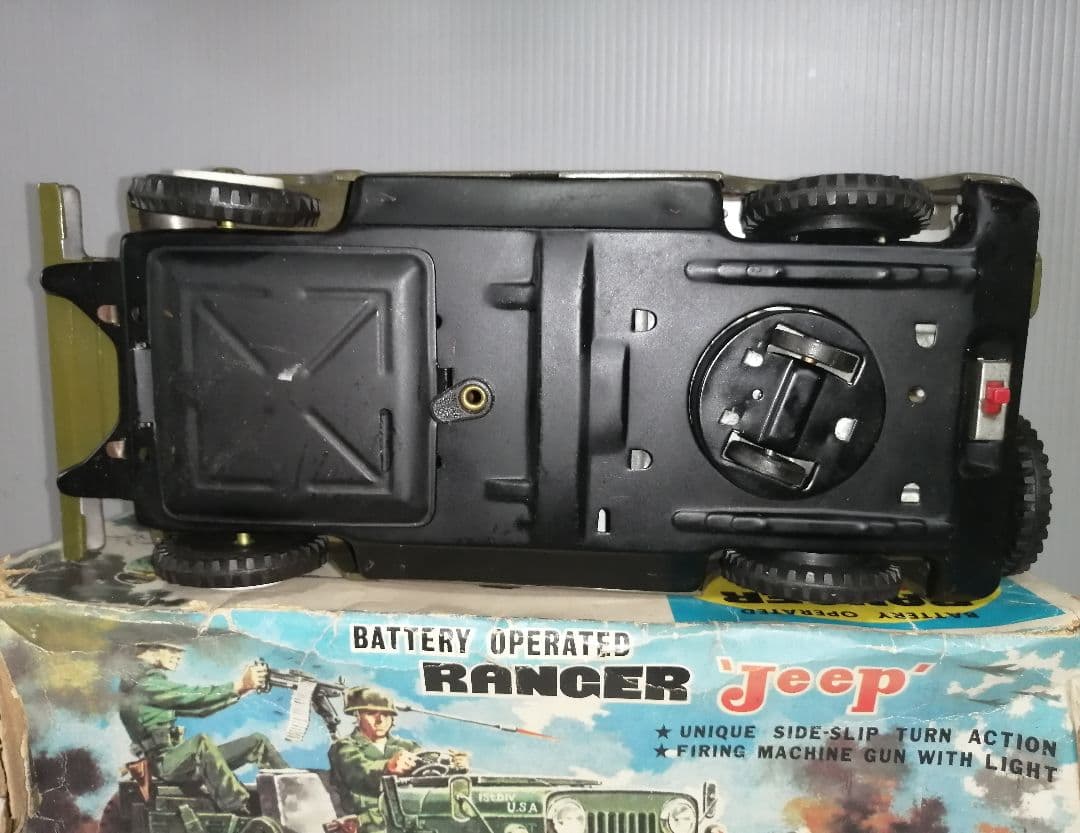 レンジャージープ　野村トーイ