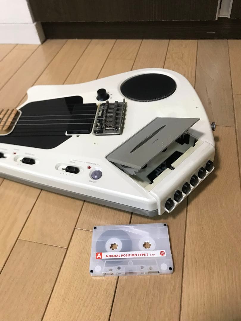 CASIO EG-5 カセットレコーダー内蔵エレキギター　カセット・電池付き