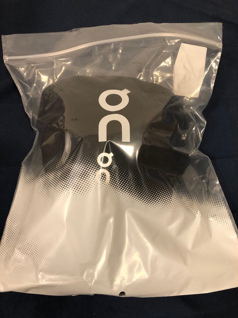 【新品】on テニス 黒 Court Cap イガ シフィオンテク オン