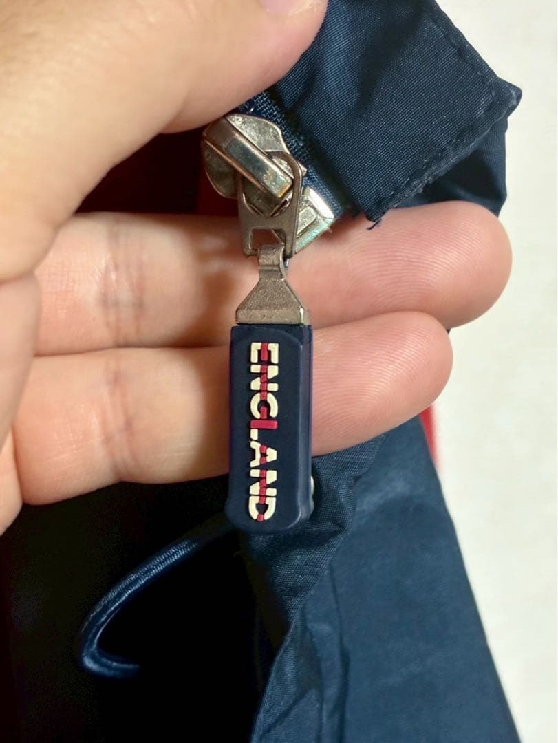 m649◆Umbro◆イングランド代表◆ウィンドブレーカー◆Mサイズ