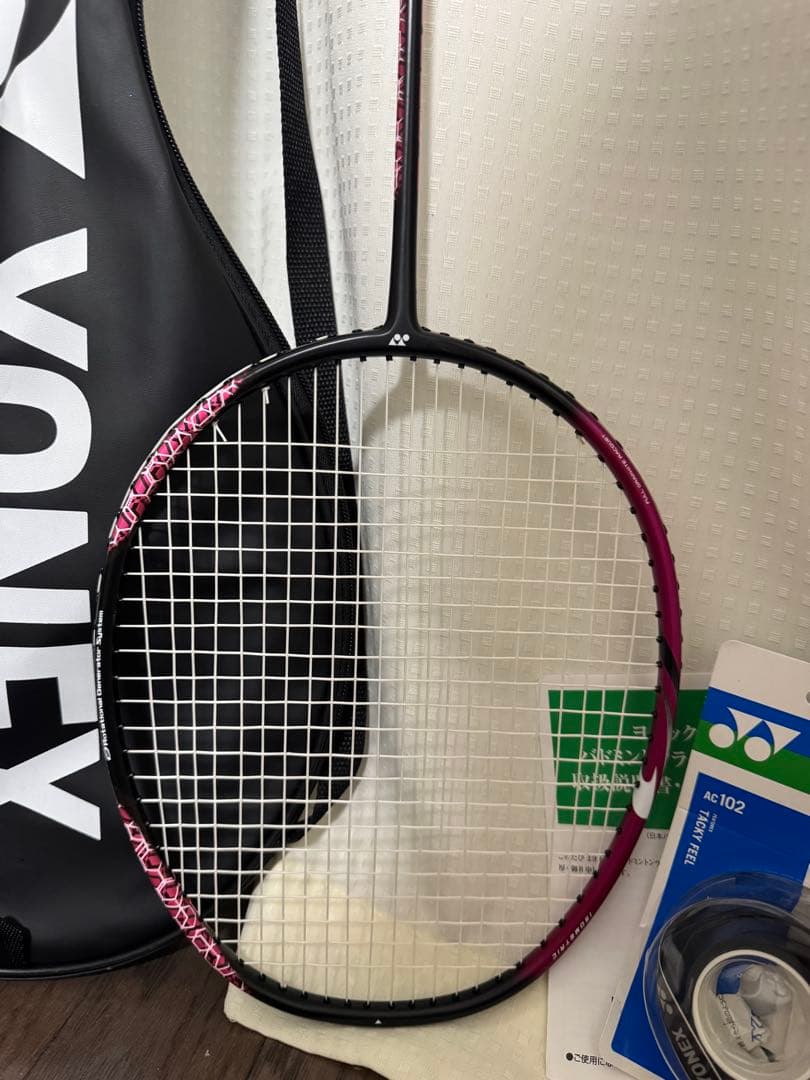 ヨネックス　バドミントンラケット　シューズ