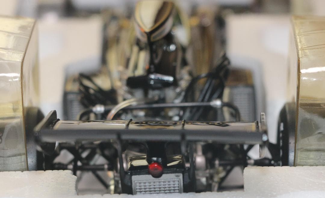 サンスター１／1８　ロータス・フォード７２Ｄ　ＪＰＳ　フィッテパルディ　中古品