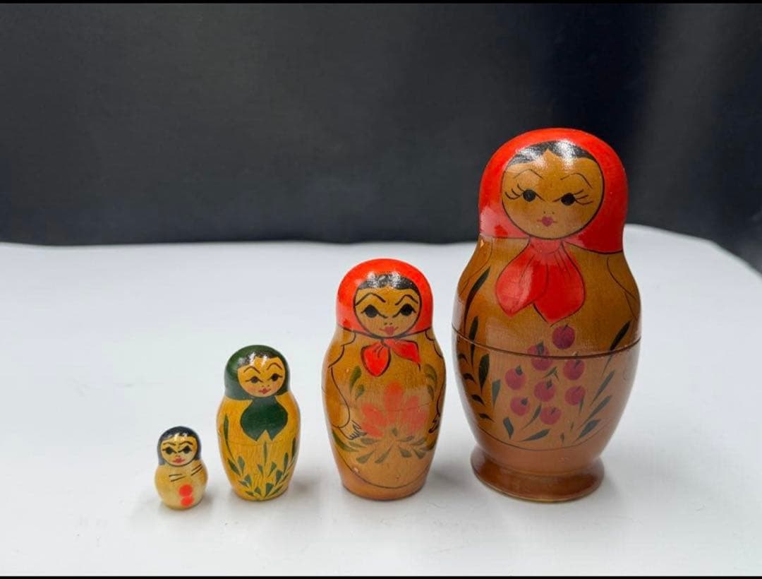 激レア❗️ソビエト時代　アンティーク　会社不明。マトリョーシカ4組。長期保存