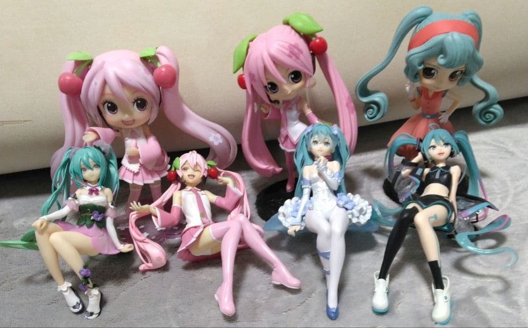 初音ミク・桜ミク フィギュア16体まとめ売り