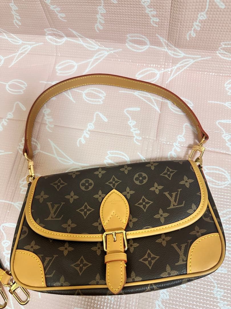 極美品LVノベルティ アンティーク ショルダーバッグ