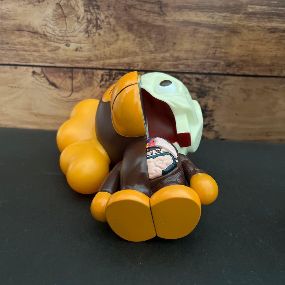 エイプ　bape フィギュア　kaws kaws milo