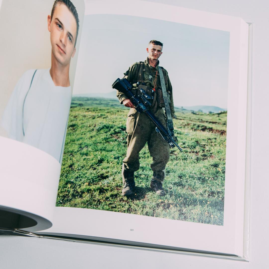 アート・デザイン・音楽 The Louisiana Book Rineke Dijkstra