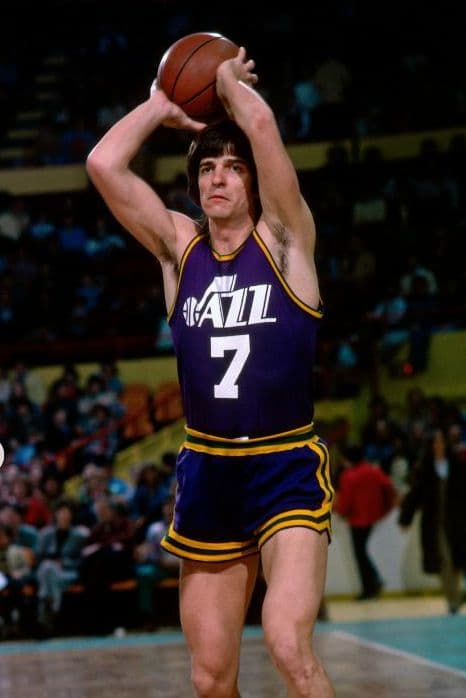 NBA ピート・マラビッチ フィギュア