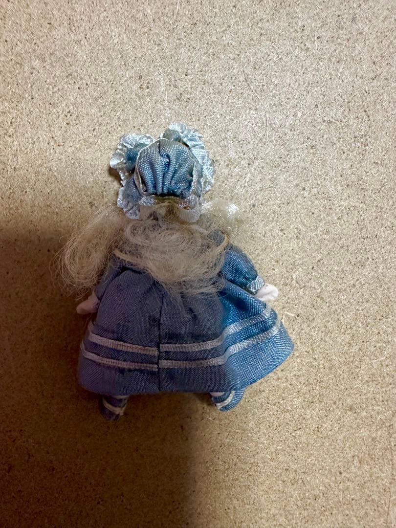 アンティークドール　ガラスケース