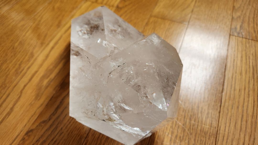 最終値下✨水晶　六角柱　イシスクリスタル　4.13キロ