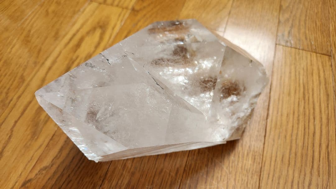 最終値下✨水晶　六角柱　イシスクリスタル　4.13キロ