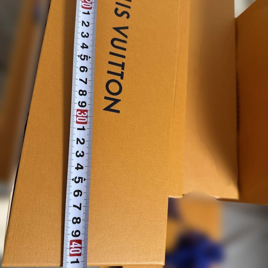 ルイヴィトン　LOUIS VUITTON 空箱　紙袋　GUCCI PRADA