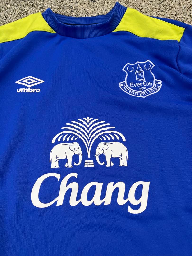 【希少デザイン】アンブロxエバートンFC スウェットシャツ　デカロゴ　L