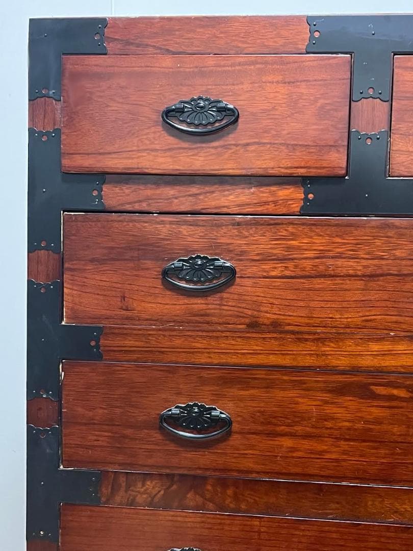 和箪笥　 昭和レトロ　時代箪笥　アンティーク 伝統工芸　金具　菊唐草 和家具