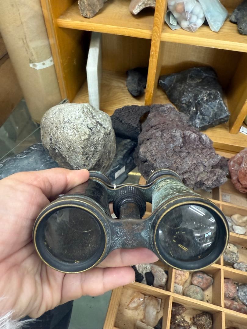 クラシック双眼鏡 経年劣化あり