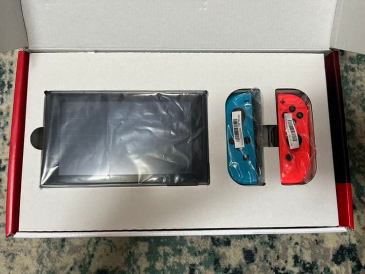Nintendo Switch 本体 任天堂 スイッチ 美品 おまけ付