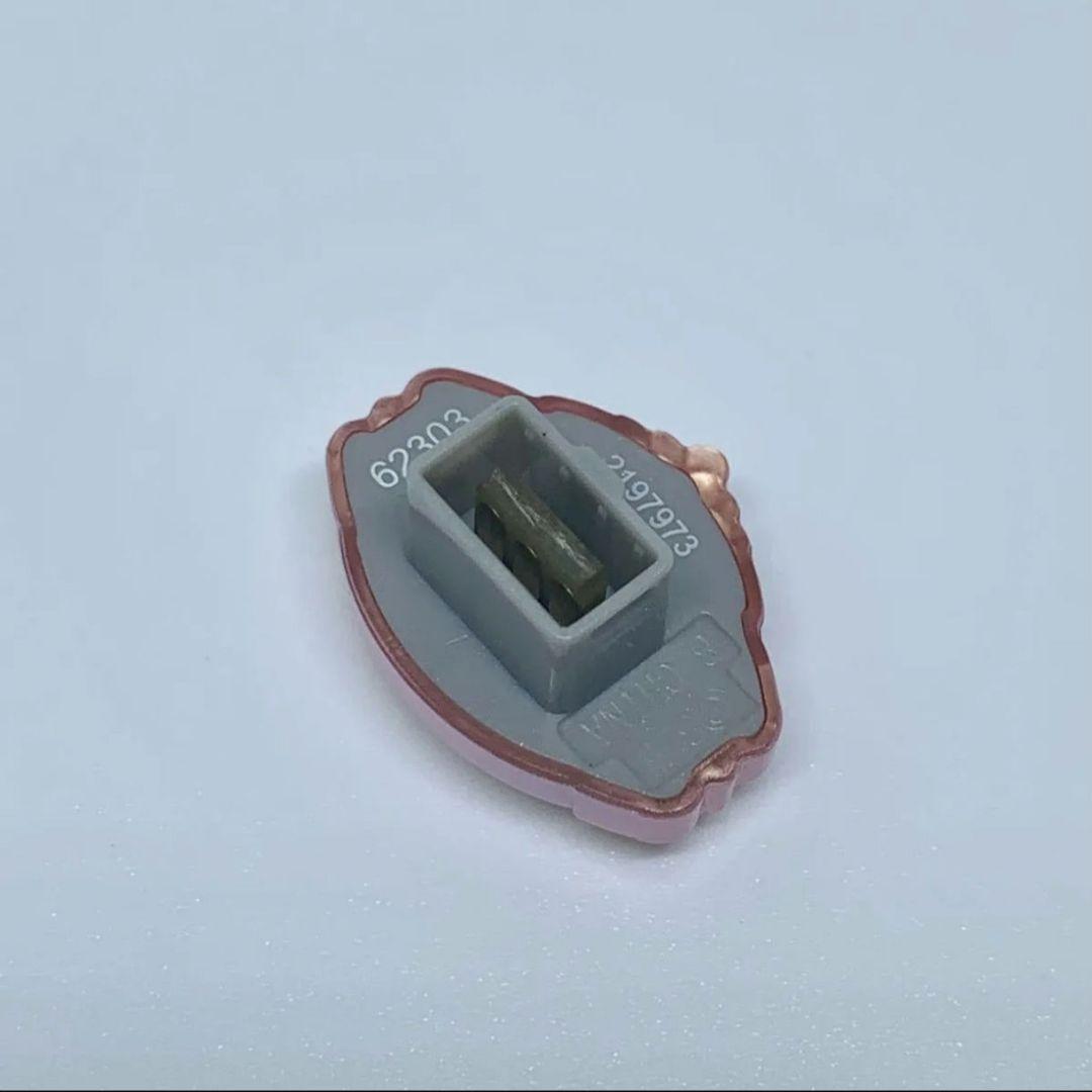 動作OK✨️たまデコピアス ベイビー！？チェンジ！ たまごっちピース