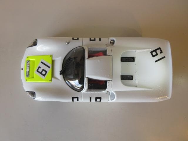 特価 exoto (1/18) ポルシェ 910 #19