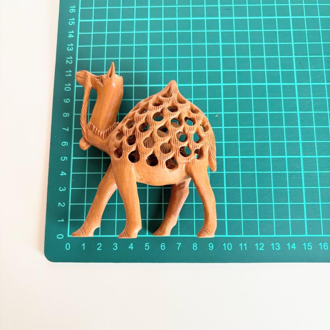 【インド】透かし彫り木製キャメル置物3体セット