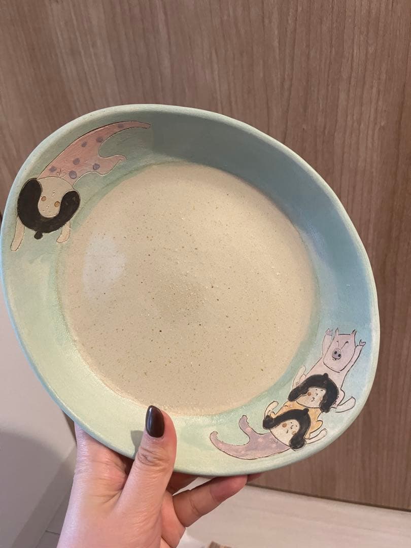 沖縄作家 山城真理 手描き人物絵 オーバル皿 大きめ 新品