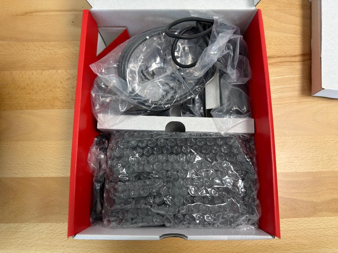 【美品】Nintendo Switch 本体 ネオンブルー/ネオンレッド