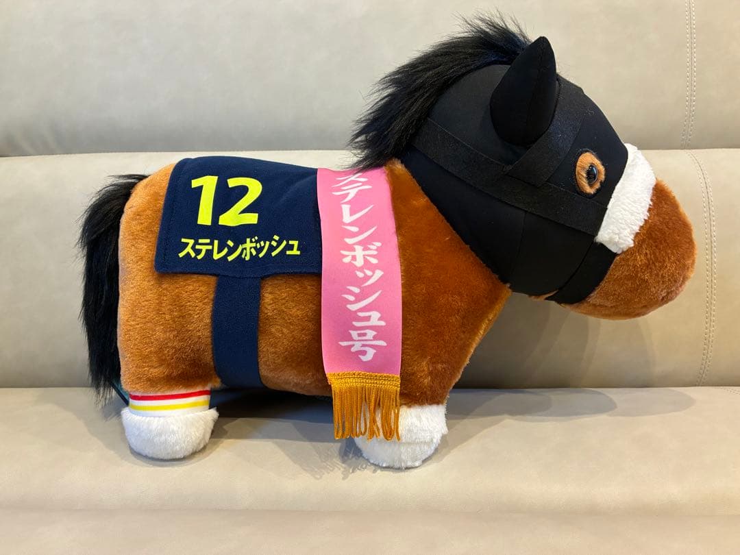 【最強女王】歴代三冠牝馬＆G1女王6頭セット サラブレッドコレクションBIG