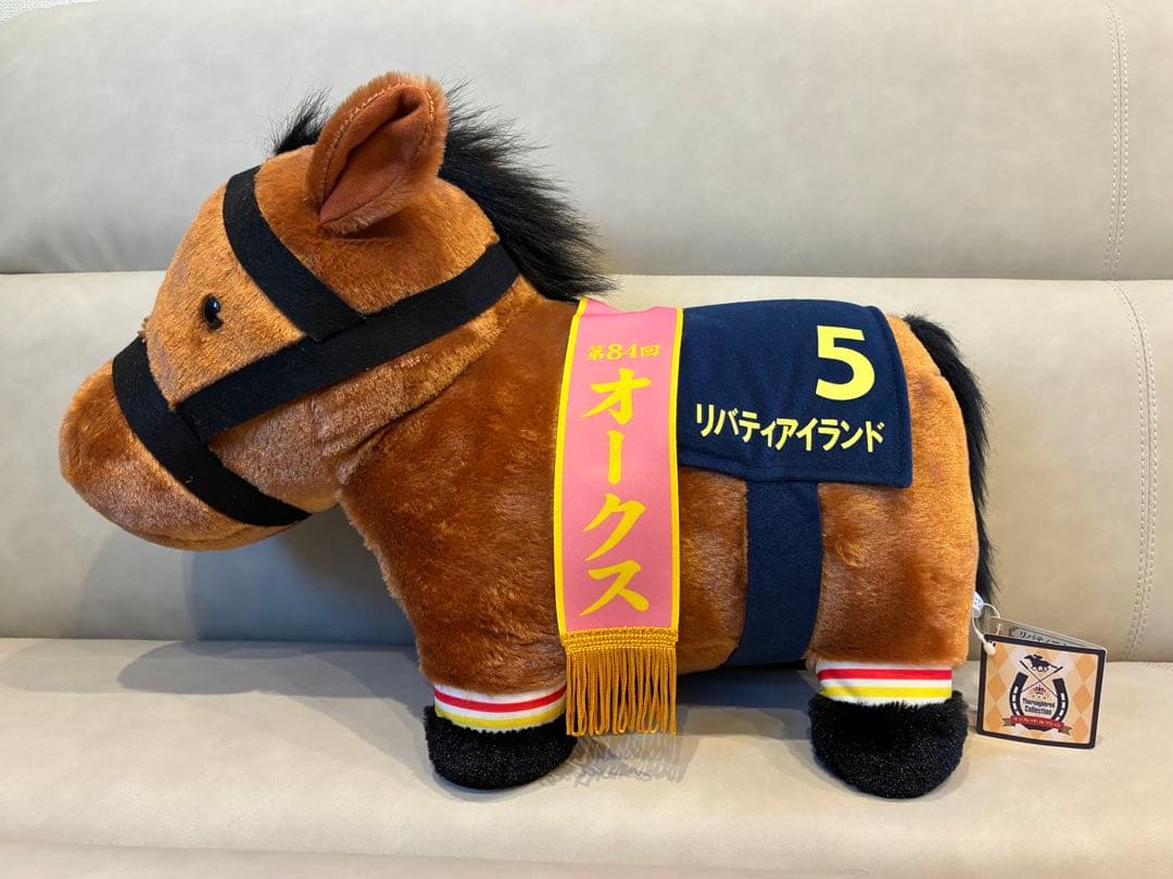 【最強女王】歴代三冠牝馬＆G1女王6頭セット サラブレッドコレクションBIG