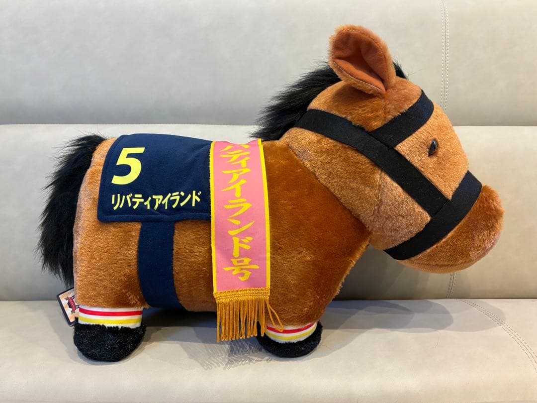 【最強女王】歴代三冠牝馬＆G1女王6頭セット サラブレッドコレクションBIG