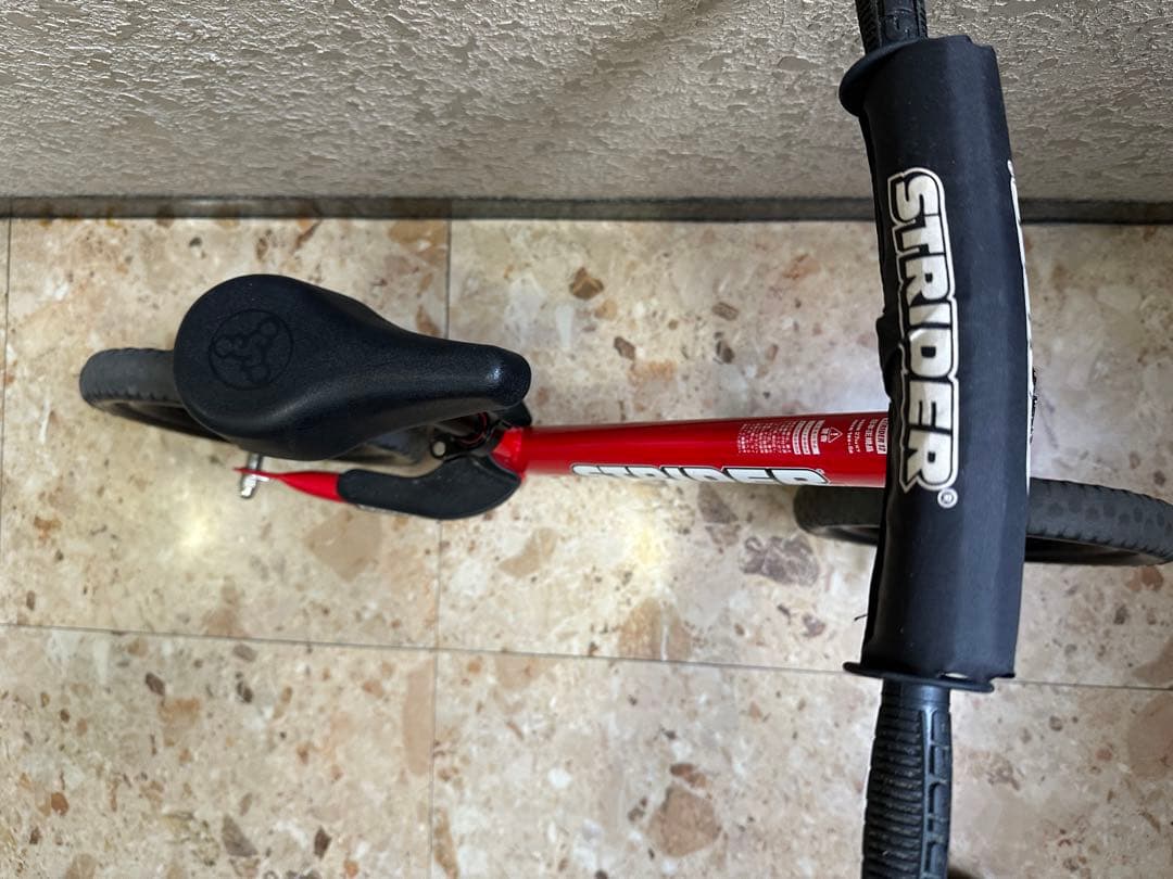 ストライダー スポーツモデル 12インチ レッド