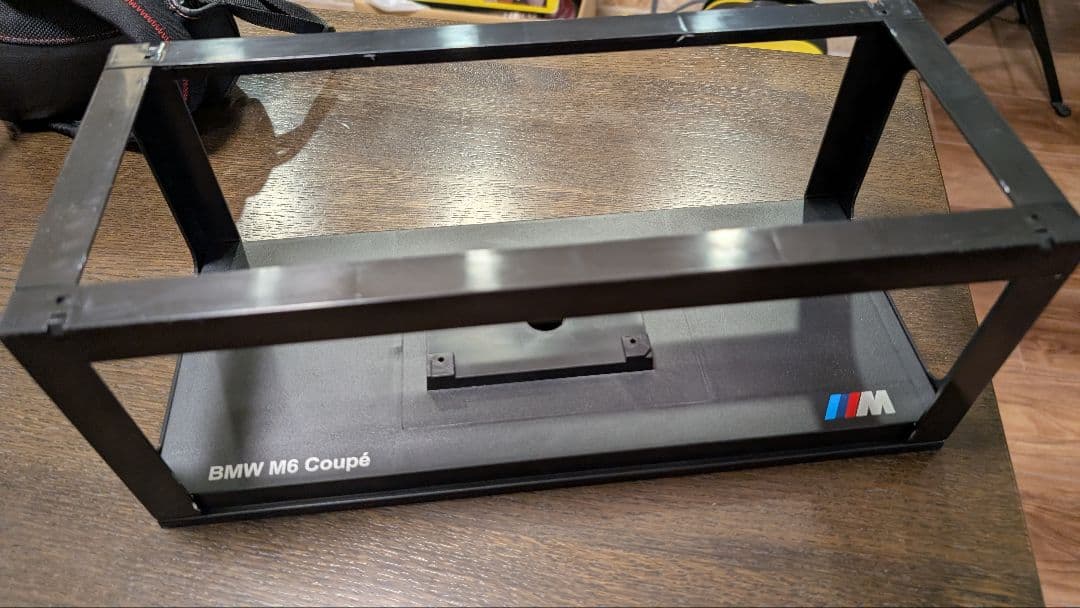 【美品】 M6 F13 ホワイト 1/18 モデルカー