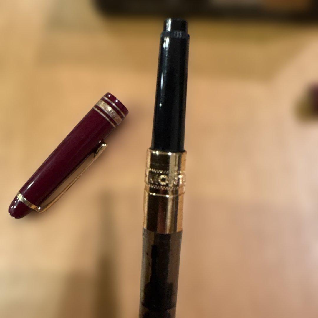 モンブラン マイスターシュテュック 145 クラシック 万年筆 ボルドー　14K