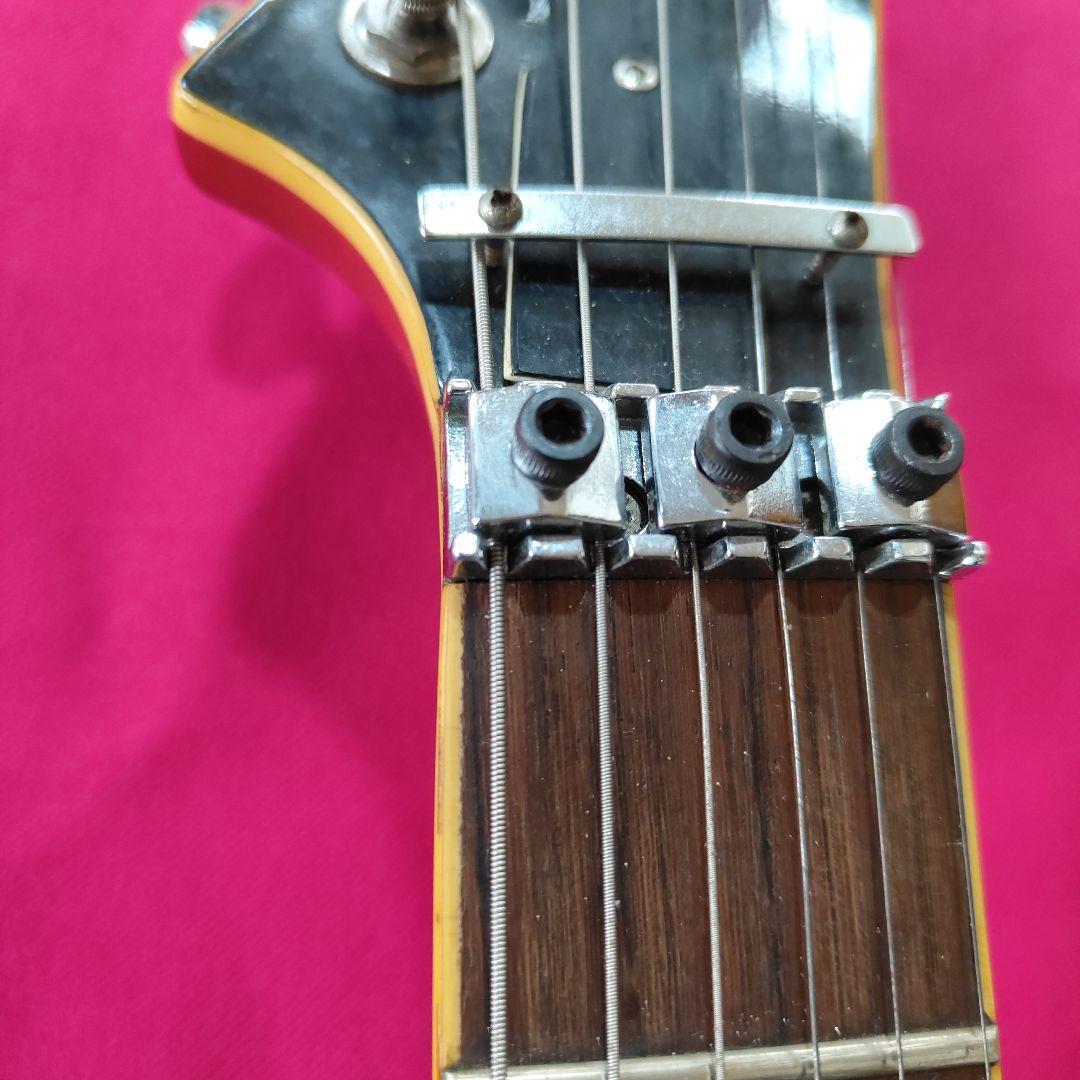 Grass Roots フロイトローズブリッジモデル 搭載エレキギター レッド