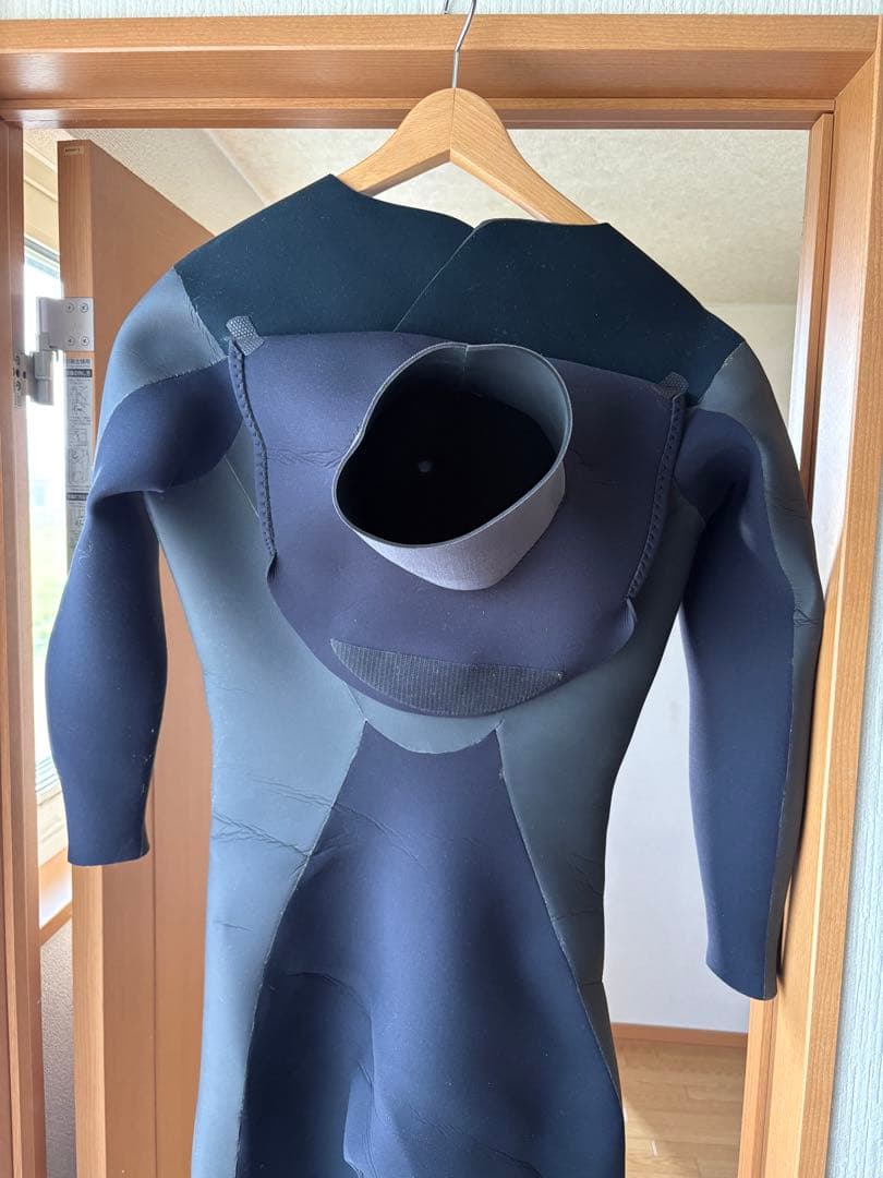 新品　未使用　SURVIVE サーフィン　ウェットスーツ　セミドライ　5/3ミリ