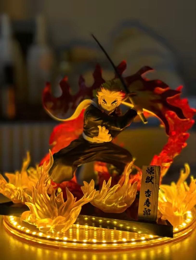 鬼滅の刃 煉獄杏寿郎 光るフィギュア！！