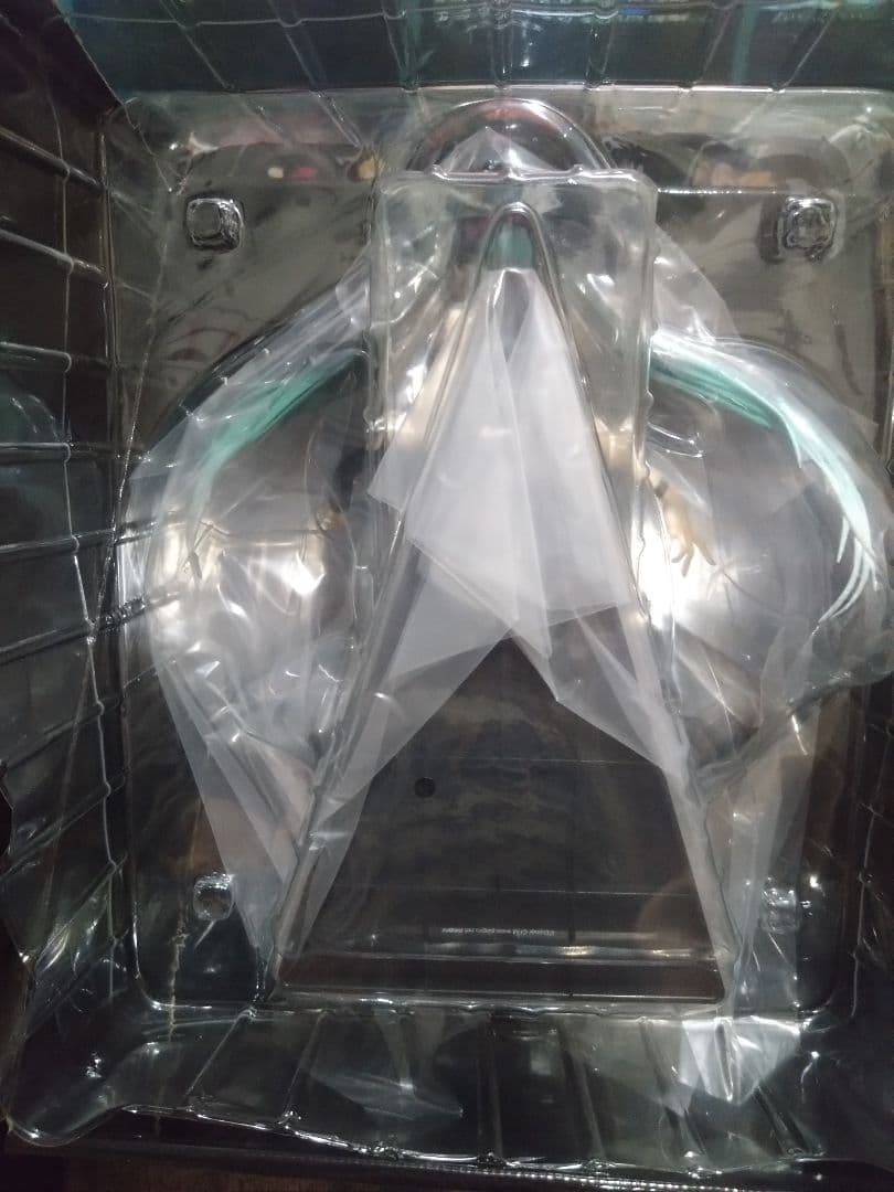 骸音シーエ フィギュア