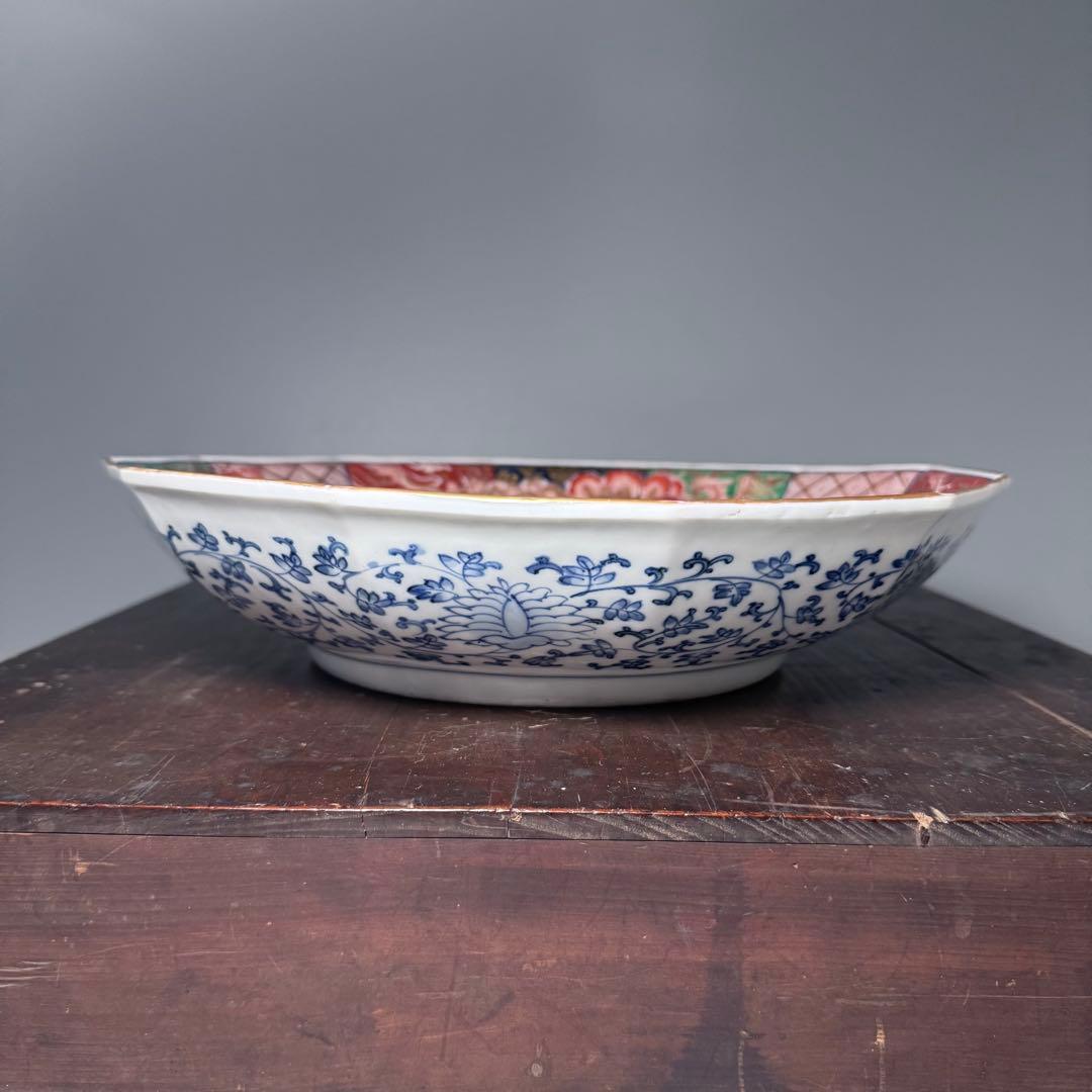 大聖寺伊万里　鳳凰龍図十二角浅鉢　立体的　大明万暦年製　合箱　31.5cm