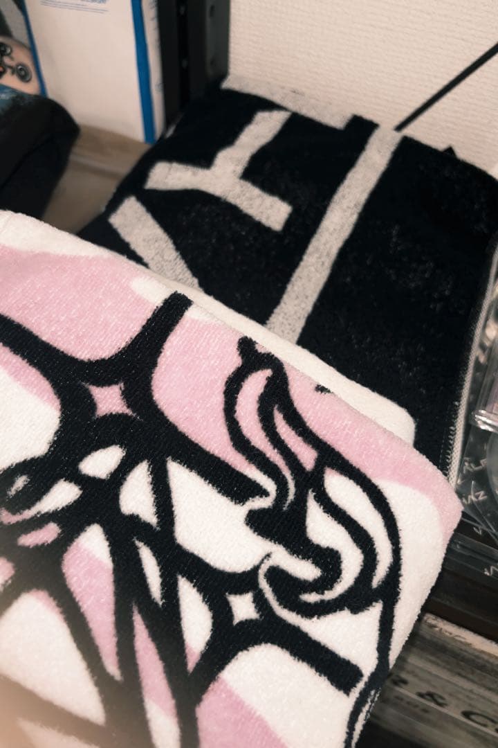 XG グッズ ペンライト まとめ売りTHE FIRST HOWL