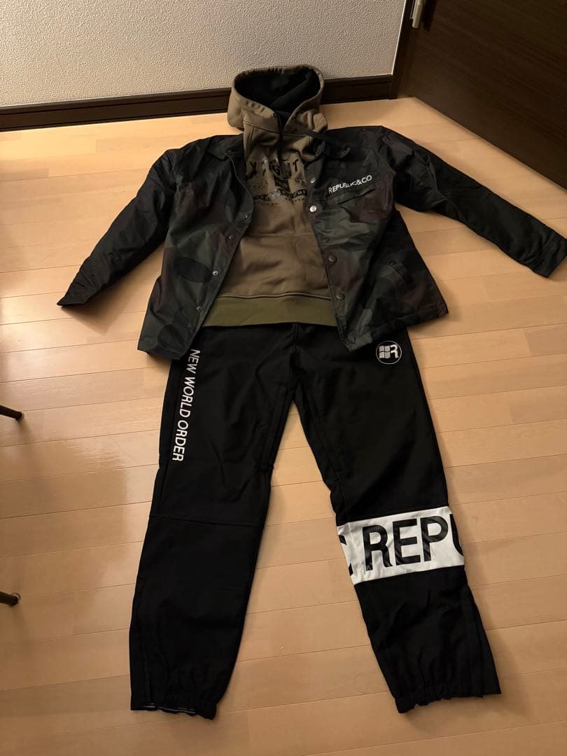 スノーボード　ウェア・装備　引退品セット