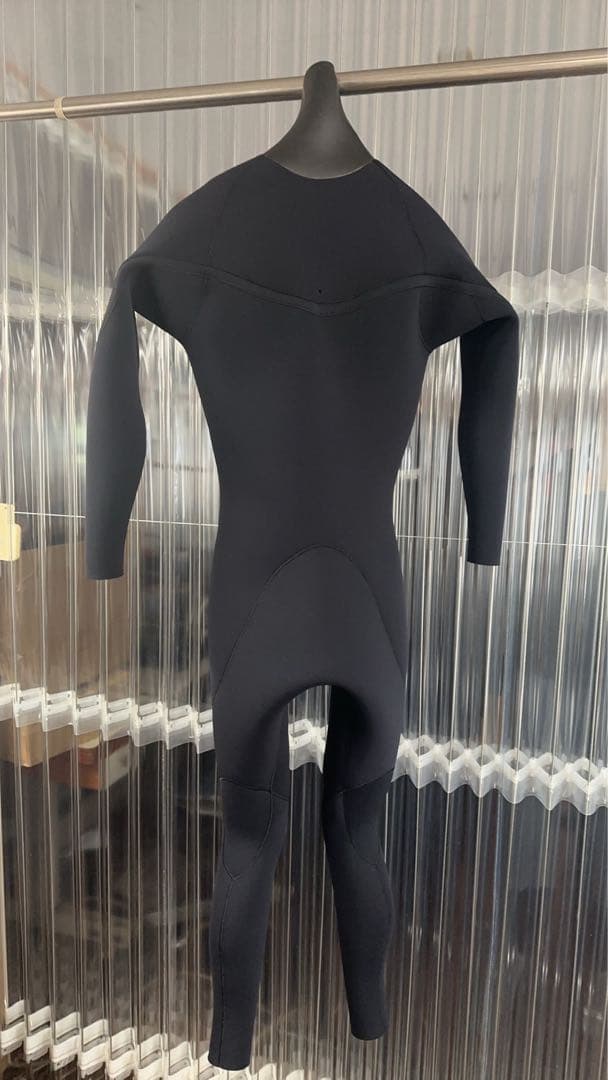 フルスーツ　3/3mm オールブラック　ML ロングチェスト