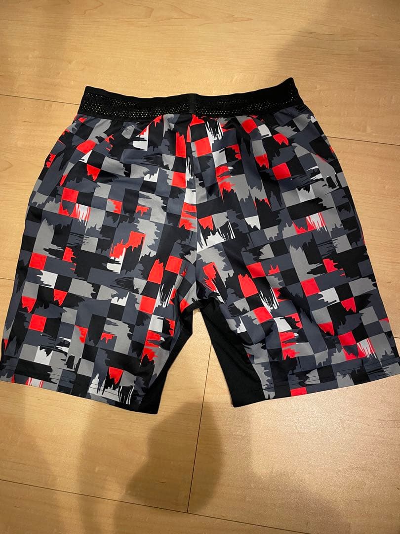 ヨネックス バドミントン　ハーフパンツ　Lサイズ