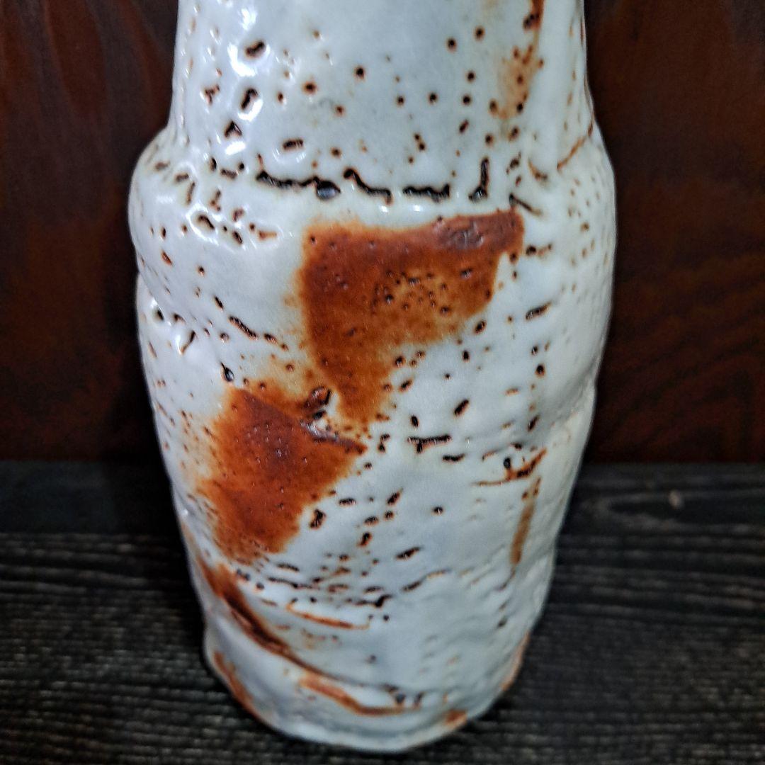 人間国宝　安藤日出武　　鼠志野　花生