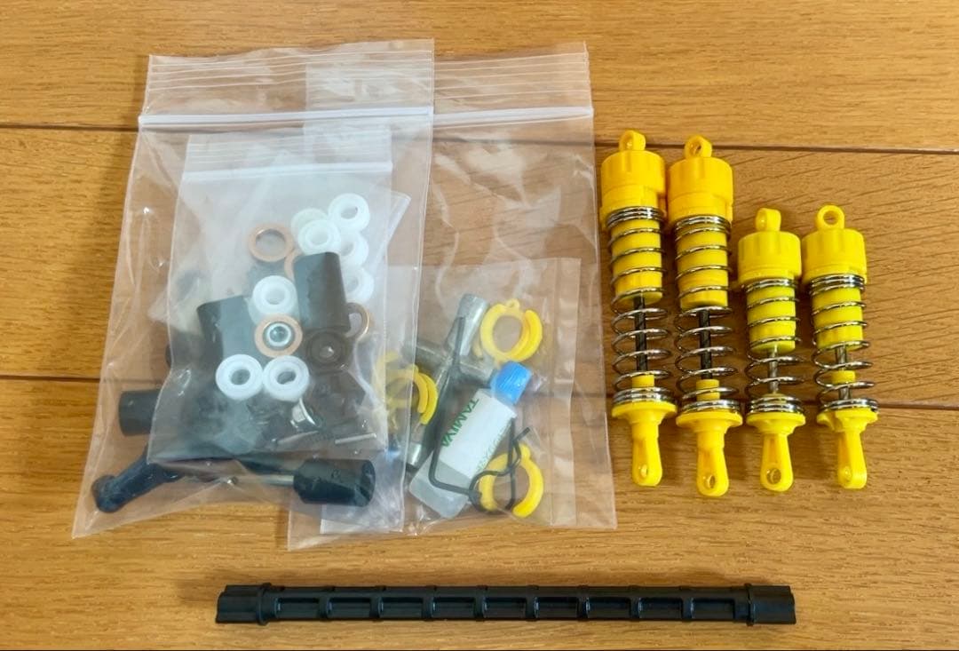 【TAMIYA】　タミヤ　TT-02B フルベアリング仕様新品、未走行シャシー