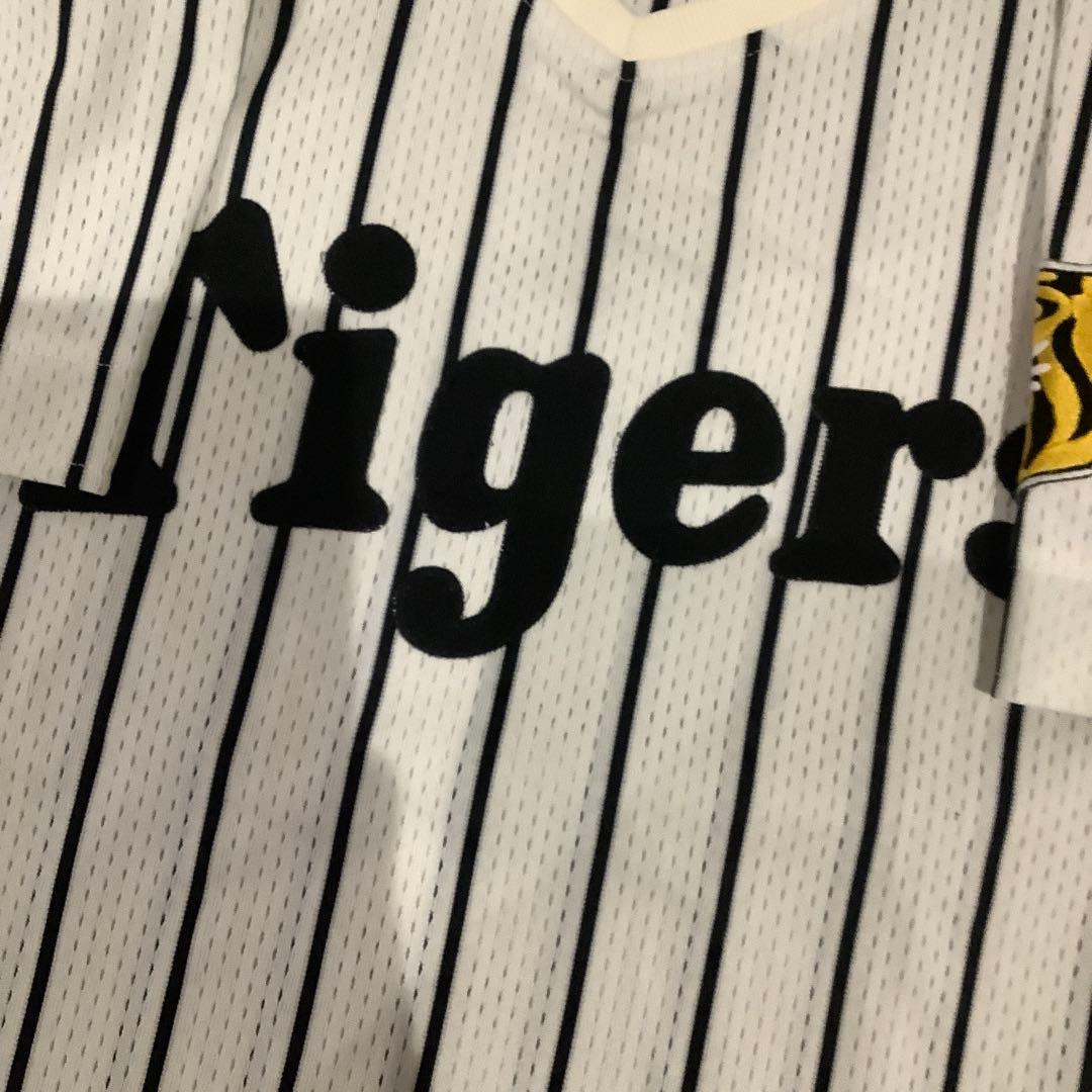 阪神タイガース　ユニフォーム　デサント　Lサイズ