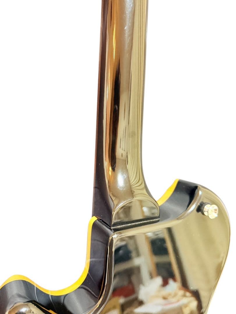 d*3様 Italia Guitars Mondial Classic 涼宮ハル