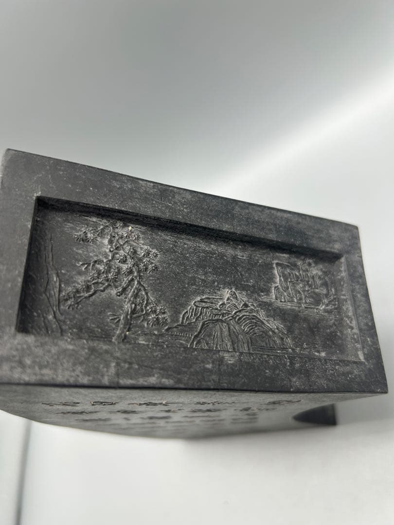 【骨董品】中国　古墨　扇形硯箱 石材 風景彫刻