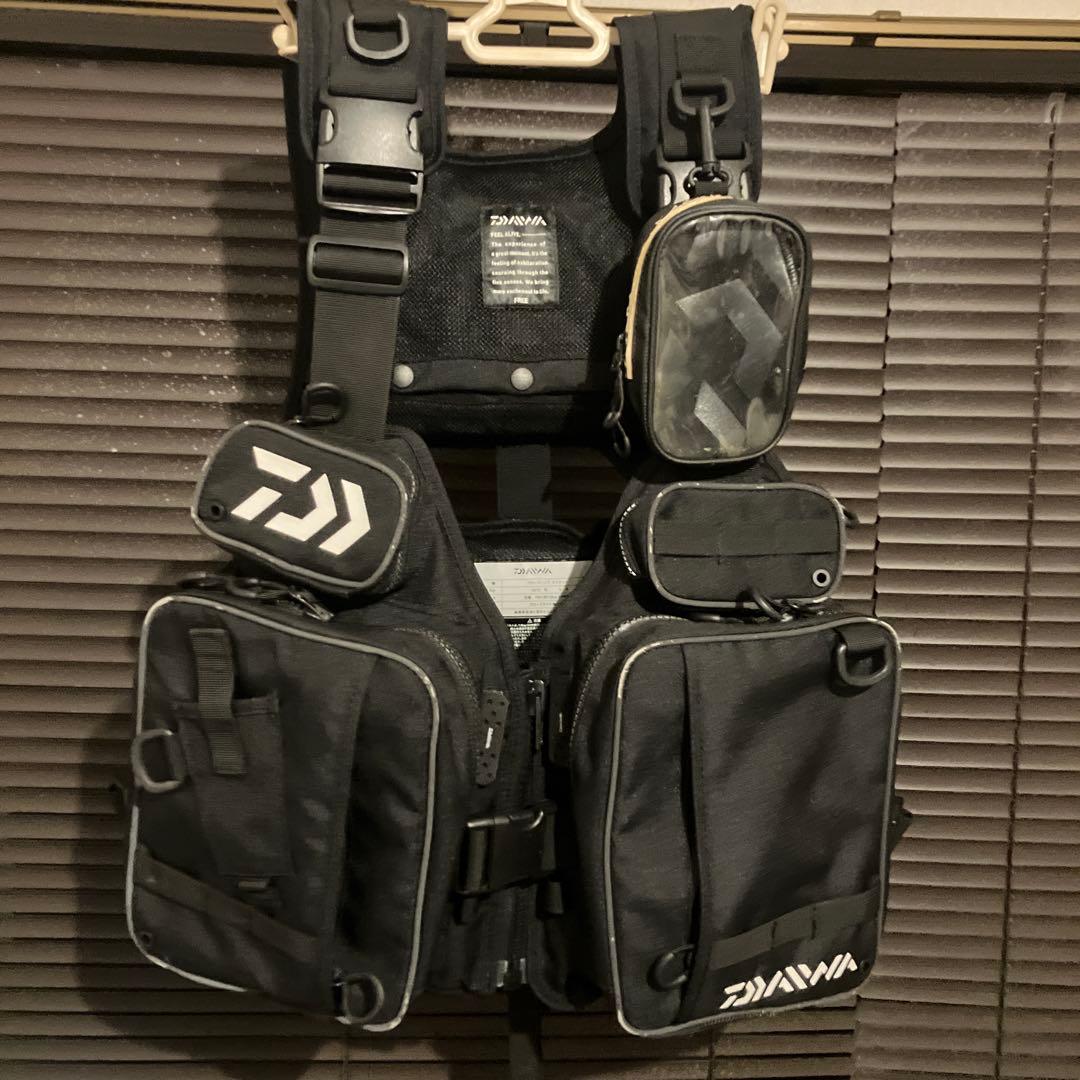 Daiwa フィッシングベスト ブラック