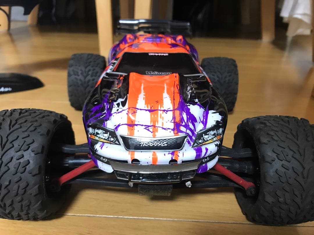 TRAXXAS EREVO VXL 1/16スケール　ブラシレス