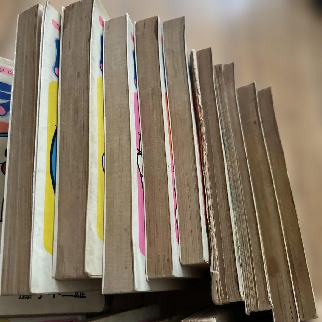 ドラえもん　１巻から４３巻 　４２巻のみなし　初版あり