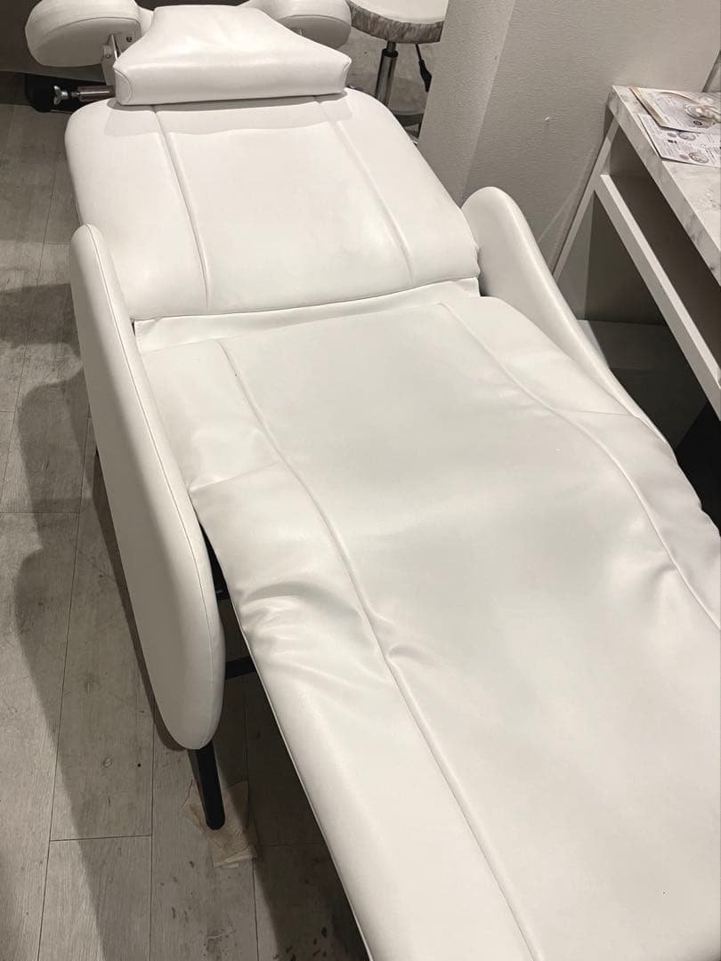 美品⭐️タカラベルモント製　アイラッシュリクライニングチェア　リーチェ　白