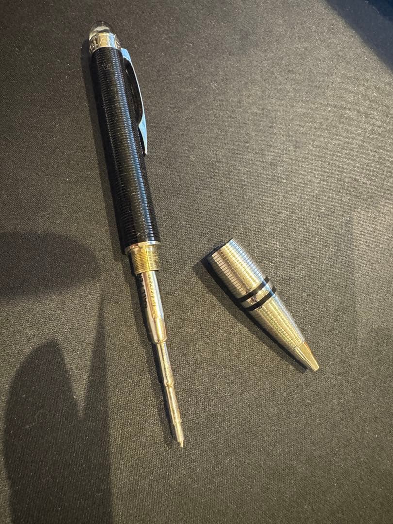 モンブラン　MONTBLANC 黒 ボールペン